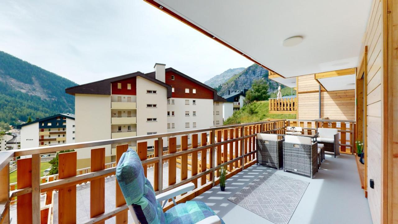 Apartment With Sauna And Mountain View Лойкербад Екстериор снимка